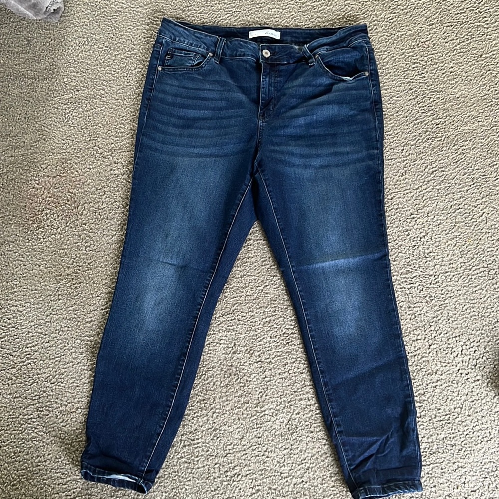 KanCan Curvy jeans. Dark Rinse. Size 18. Like new.